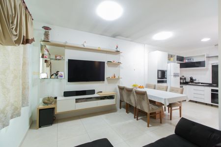 Casa de condomínio à venda com 120m², 3 quartos e 2 vagasSala