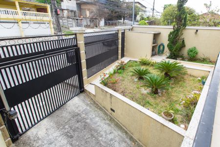 Casa de condomínio à venda com 120m², 3 quartos e 2 vagasÁrea comum - Entrada