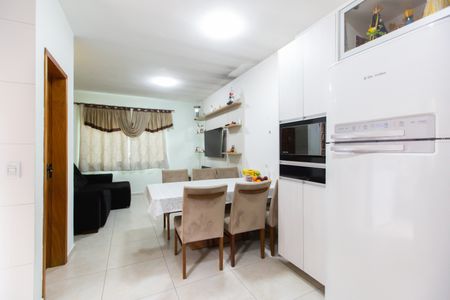 Casa de condomínio à venda com 120m², 3 quartos e 2 vagasCozinha - Armários