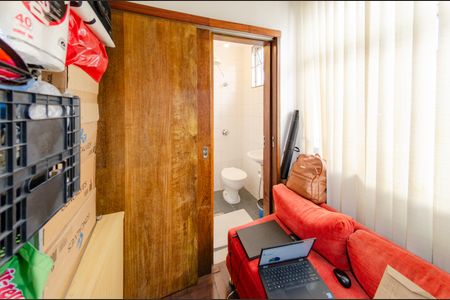 Apartamento para alugar com 107m², 2 quartos e 3 vagasQuarto de serviço/reversível