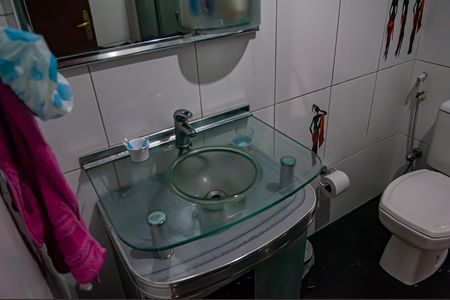 Casa à venda com 91m², 2 quartos e 2 vagasBanheiro da Suíte