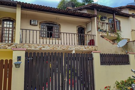Casa à venda com 91m², 2 quartos e 2 vagasFachada