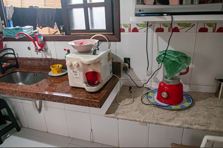 Casa à venda com 91m², 2 quartos e 2 vagasCozinha