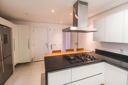 Apartamento para alugar com 223m², 2 quartos e 3 vagas Apartamento para alugar com 223m², 2 quartos e 3 vagasCozinha
