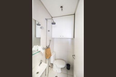 Apartamento para alugar com 223m², 2 quartos e 3 vagas Apartamento para alugar com 223m², 2 quartos e 3 vagasBanheiro de serviço