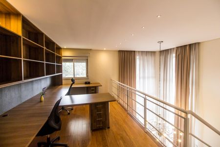 Apartamento para alugar com 223m², 2 quartos e 3 vagas Apartamento para alugar com 223m², 2 quartos e 3 vagasEscritório