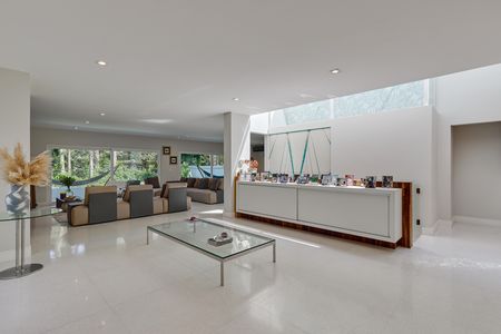 Casa à venda com 5 quartos, 706m² em Jardim Marajoara, São Paulo