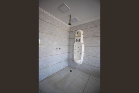 Casa à venda com 1200m², 5 quartos e 4 vagasBanheiro da Suíte 2