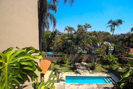 Casa à venda com 1200m², 5 quartos e 4 vagasVista da suíte 3