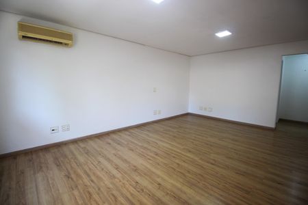 Casa à venda com 1200m², 5 quartos e 4 vagasSuíte 5