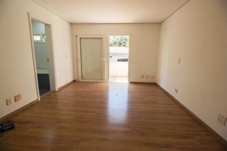 Casa à venda com 1200m², 5 quartos e 4 vagasSuíte 4