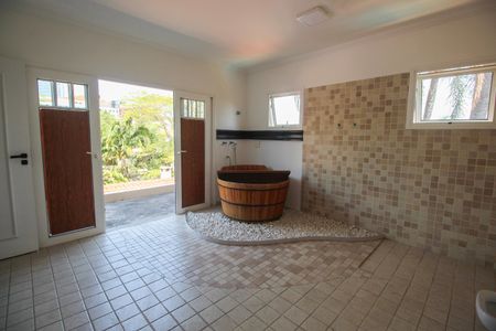 Casa à venda com 1200m², 5 quartos e 4 vagasBanheiro da Suíte 4