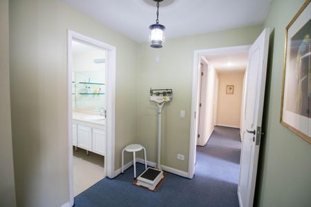 Apartamento à venda com 165m², 4 quartos e 2 vagas Apartamento à venda com 165m², 4 quartos e 2 vagasSuíte 2