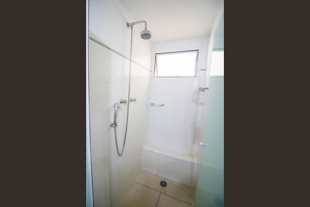 Apartamento à venda com 165m², 4 quartos e 2 vagas Apartamento à venda com 165m², 4 quartos e 2 vagasBanheiro Suíte 2