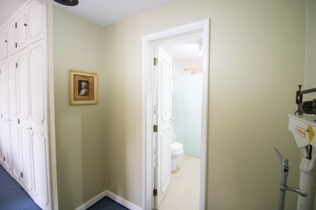 Apartamento à venda com 165m², 4 quartos e 2 vagas Apartamento à venda com 165m², 4 quartos e 2 vagasSuíte 2