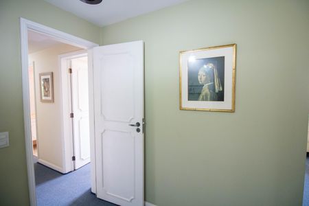 Apartamento à venda com 165m², 4 quartos e 2 vagas Apartamento à venda com 165m², 4 quartos e 2 vagasSuíte 2