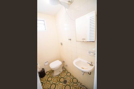 Apartamento à venda com 165m², 4 quartos e 2 vagas Apartamento à venda com 165m², 4 quartos e 2 vagasBanheiro de Serviço