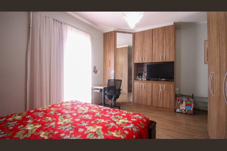 Casa para alugar com 150m², 3 quartos e 2 vagas Casa para alugar com 150m², 3 quartos e 2 vagasSuíte