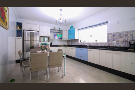 Casa para alugar com 150m², 3 quartos e 2 vagas Casa para alugar com 150m², 3 quartos e 2 vagasCozinha