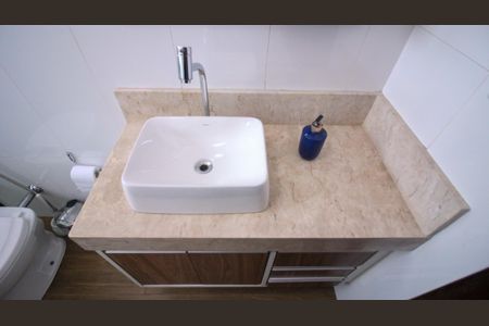 Casa para alugar com 150m², 3 quartos e 2 vagas Casa para alugar com 150m², 3 quartos e 2 vagasBanheiro