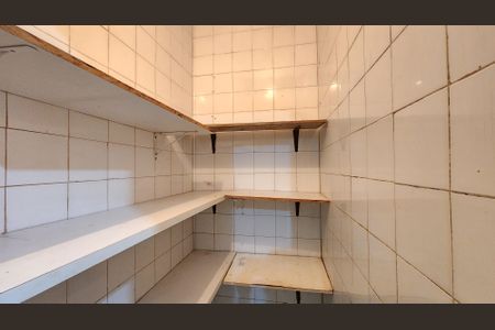 Apartamento para alugar com 130m², 3 quartos e 1 vaga Apartamento para alugar com 130m², 3 quartos e 1 vagaCozinha - dispensa