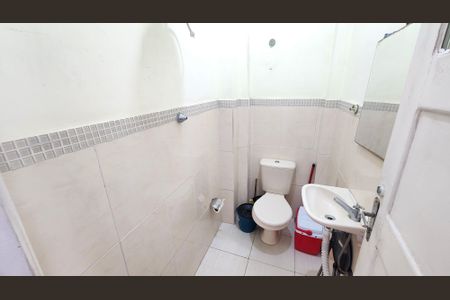 Apartamento para alugar com 100m², 2 quartos e sem vaga Apartamento para alugar com 100m², 2 quartos e sem vagaBanheiro de serviço