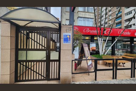 Apartamento para alugar com 100m², 2 quartos e sem vaga Apartamento para alugar com 100m², 2 quartos e sem vagaFachada