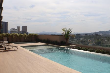 Apartamento para alugar com 120m², 3 quartos e 2 vagasÁrea comum - Piscina