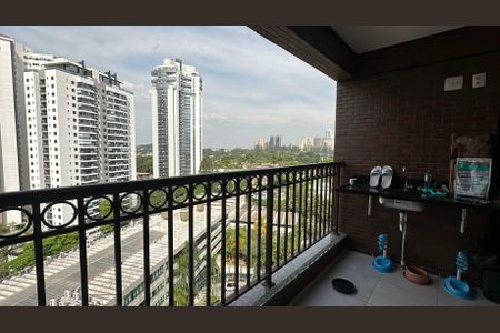 Apartamento para alugar com 120m², 3 quartos e 2 vagasVaranda