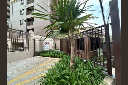 Apartamento para alugar com 120m², 3 quartos e 2 vagasFachada