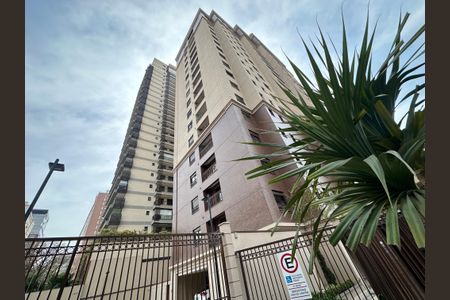 Apartamento para alugar com 120m², 3 quartos e 2 vagasFachada