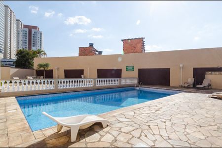 Apartamento à venda com 70m², 2 quartos e 1 vaga Apartamento à venda com 70m², 2 quartos e 1 vagaÁrea comum - Piscina