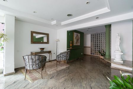 Apartamento à venda com 70m², 2 quartos e 1 vaga Apartamento à venda com 70m², 2 quartos e 1 vagaÁrea comum - hall