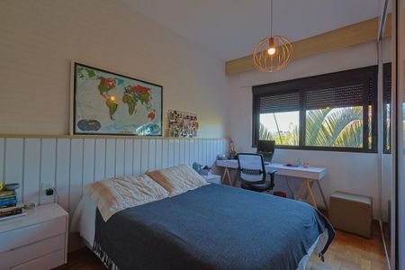 Casa de condomínio à venda com 350m², 3 quartos e 4 vagasQuarto 1