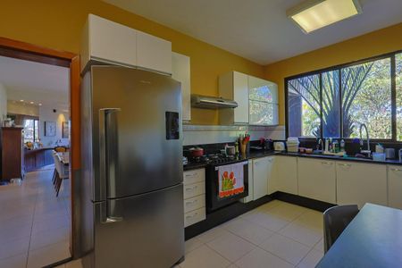 Casa de condomínio à venda com 350m², 3 quartos e 4 vagasCozinha