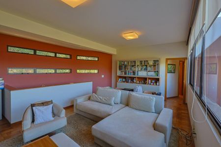 Casa de condomínio à venda com 350m², 3 quartos e 4 vagasSala 2