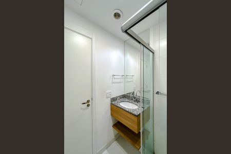 Banheiro Social de kitnet/studio à venda com 1 quarto, 19m² em Brás, São Paulo