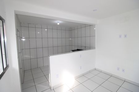 Casa para alugar com 50m², 2 quartos e sem vagaSala / Cozinha