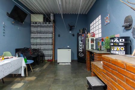 Casa à venda com 200m², 3 quartos e 1 vagaChurrasqueira