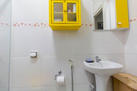 Casa à venda com 200m², 3 quartos e 1 vagaBanheiro 1