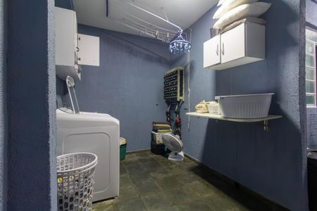 Casa à venda com 200m², 3 quartos e 1 vagaÁrea de Serviço