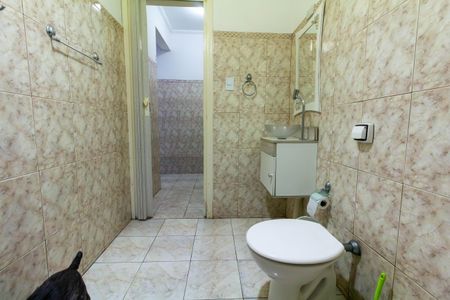 Casa à venda com 200m², 3 quartos e 1 vagaBanheiro 3