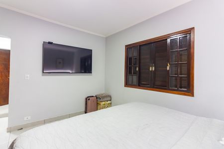 Casa à venda com 296m², 12 quartos e 4 vagas Casa à venda com 296m², 12 quartos e 4 vagasQuarto 5