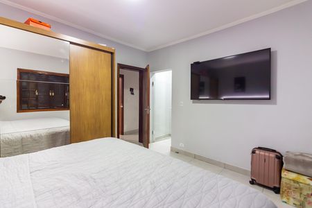 Casa à venda com 296m², 12 quartos e 4 vagas Casa à venda com 296m², 12 quartos e 4 vagasQuarto 5