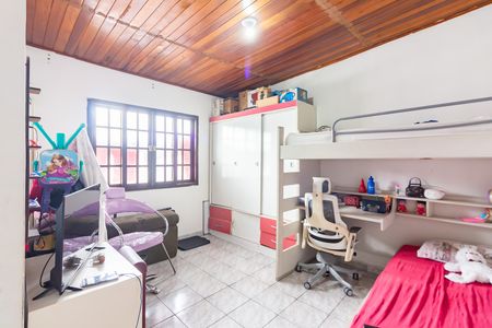 Casa à venda com 296m², 12 quartos e 4 vagas Casa à venda com 296m², 12 quartos e 4 vagasQuarto 2