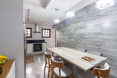 Casa à venda com 296m², 12 quartos e 4 vagas Casa à venda com 296m², 12 quartos e 4 vagasCozinha 2