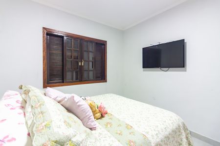 Casa à venda com 296m², 12 quartos e 4 vagas Casa à venda com 296m², 12 quartos e 4 vagasQuarto 4