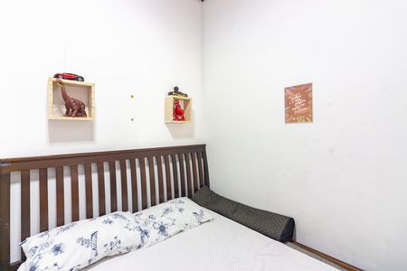 Casa à venda com 296m², 12 quartos e 4 vagas Casa à venda com 296m², 12 quartos e 4 vagasQuarto 1