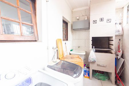 Casa à venda com 296m², 12 quartos e 4 vagas Casa à venda com 296m², 12 quartos e 4 vagasÁrea de Serviço