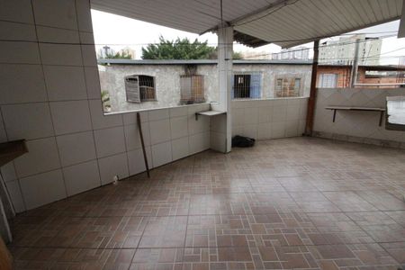 Casa à venda com 296m², 12 quartos e 4 vagas Casa à venda com 296m², 12 quartos e 4 vagasCobertura